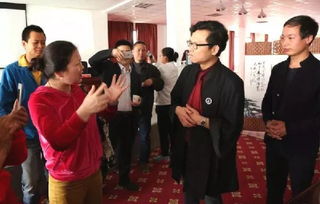 手把手吃糖 重慶律師開(kāi)創(chuàng)國(guó)內(nèi)首檔聾人普法欄目，為無(wú)聲世界點(diǎn)亮法治明燈
