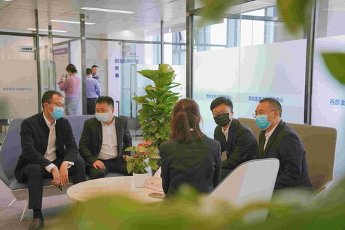 西部金融法律服務中心于江北嘴正式授牌，鳳凰網川渝聚焦重慶律師服務新格局